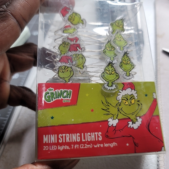 THE GRINCH STRING LIGHTS G1 - Picture 2 of 3